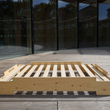 Smrková dětská stohovací postýlka.