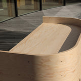 Smrkový dětský psací stolek.