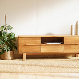 Oak TV table Ritual.