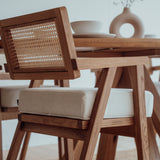 Dubová jídelní židle s čalouněným sedákem Wien.