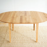 Rozkládací dubový jídelní stůl Kunst.