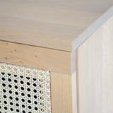 Dubová komoda s ratanem Dobling.