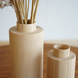 Dřevěná váza z masivu Brigit.