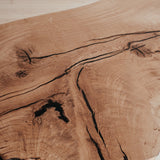 Dubový monolitický stůl Dunk.