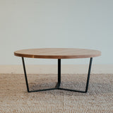 Dubový konferenční stolek Herum.