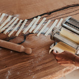 Dubový monolitický stůl Dunk.