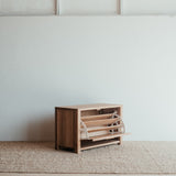 Masivní dubový botník Versteck.