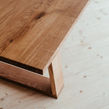 Dubový jídelní stůl Formig.