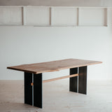 Dubový kartáčovaný stůl Kitz.