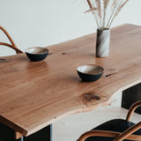 Dubový kartáčovaný stůl Kitz.