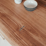 Dubový kartáčovaný stůl Kitz.