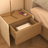 Jasanový noční stolek Krems